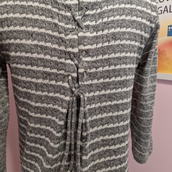 The Limited Grey and White stripe tunic - Picture 4 of 6